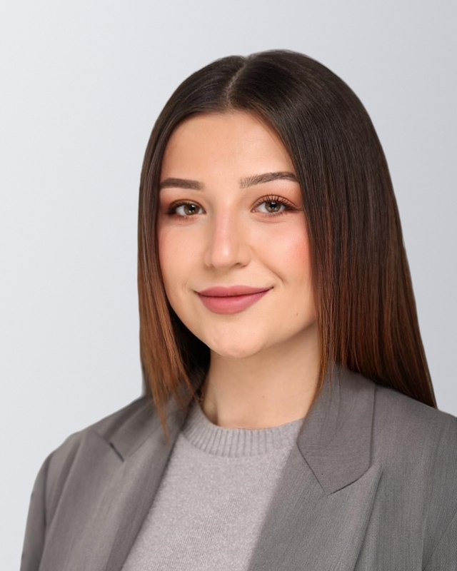 Valentina Simovic, Social Media